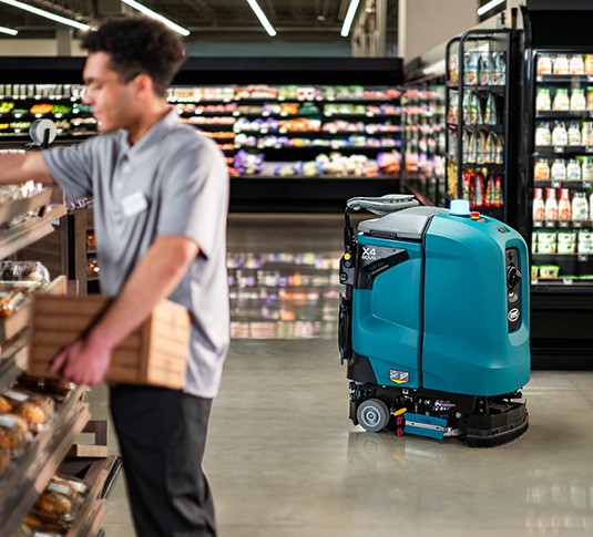 X4 ROVR Autonomous Floor Scrubber alt 11
